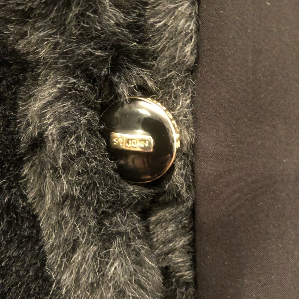 St. John Coat Collection Black Classic Mid-Length Reversible Faux Fur Coat Large - Picture 5 of 11